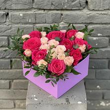 Цветочная композиция из Розы в коробке в Ильинский Погост
