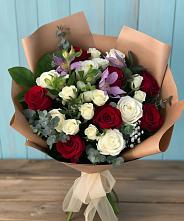 Букет цветов из:  Розы и Альстромерии в Ильинский Погост