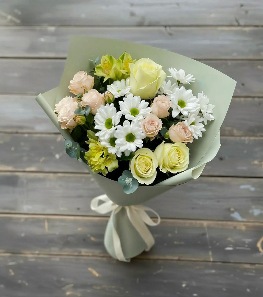 Букет цветов из: Альстромерии, Розы и Хризантемы в Ильинский Погост