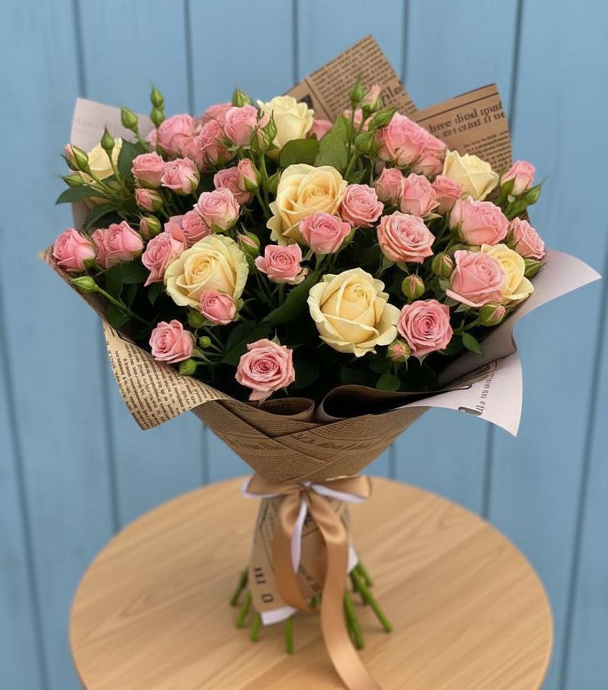 Букет цветов из: Розы в Ильинский Погост