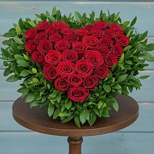 Цветочная композиция из Розы в виде сердца в Ильинский Погост