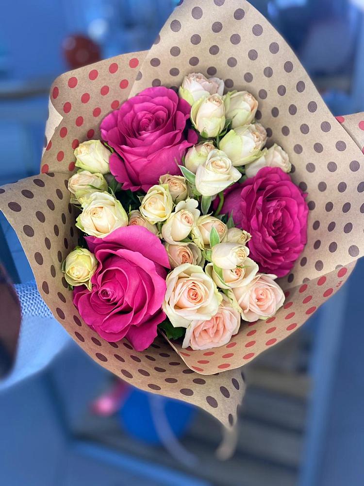 Букет цветов из: Розы в Ильинский Погост