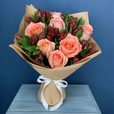 Букет цветов из:  Розы и Альстромерии в Ильинский Погост