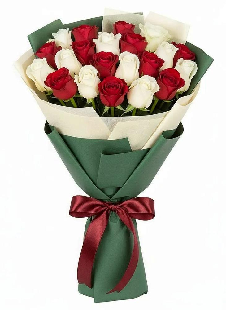 Букет Микс из красных и белых роз в Ильинский Погост