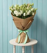 Букет цветов из:  Лизиантусы в Ильинский Погост