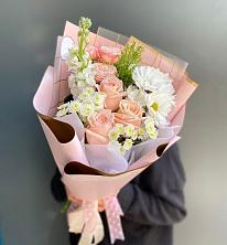Букет цветов из:  Хризантемы и Розы в Ильинский Погост