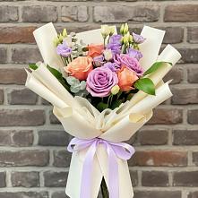 Букет цветов из:  Лизиантусы и Розы #REPLACE_PRED# Ильинский Погост