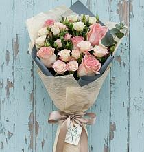 Букет цветов из:  Розы в Ильинский Погост