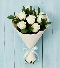 Букет цветов из:  Розы в Ильинский Погост