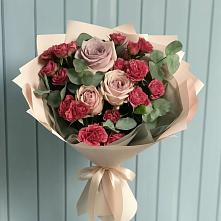 Букет цветов из:  Гвоздики и Розы в Ильинский Погост