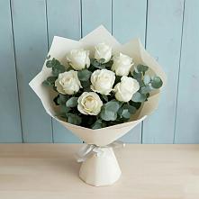 Букет Белые розы в Эвкалипте в Ильинский Погост