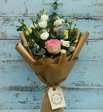 Букет цветов из:  Розы и Лизиантусы в Ильинский Погост