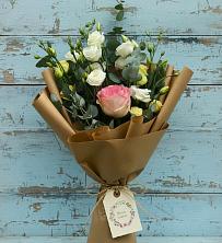 Букет цветов из:  Розы и Лизиантусы в Ильинский Погост