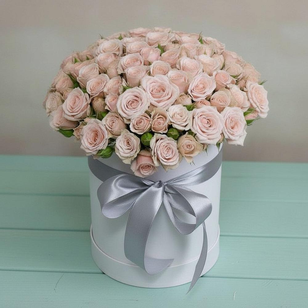 Цветочная композиция из Розы в шляпной коробке в Ильинский Погост